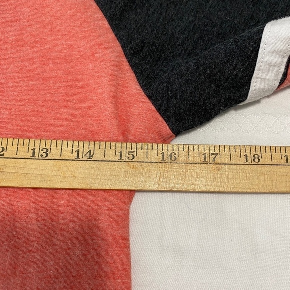 Garth Brooks World Tour Women's Salmon 3/4 Sleeve Concert Tee Size Small - Picture 7 of 11